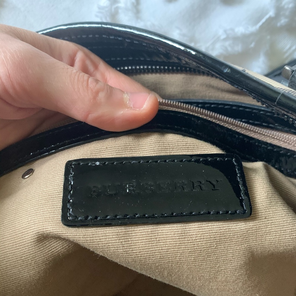 Burberry purse